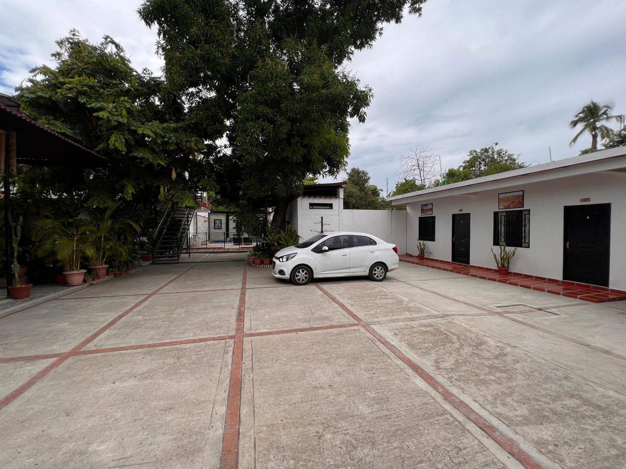 Hotel Colonial Villavieja Exterior photo